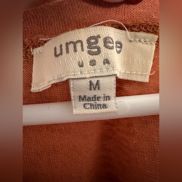 Umgee Terracotta Boho Patchwork Tee Flutter Sleeve Raw Edge Medium - Picture 7 of 8